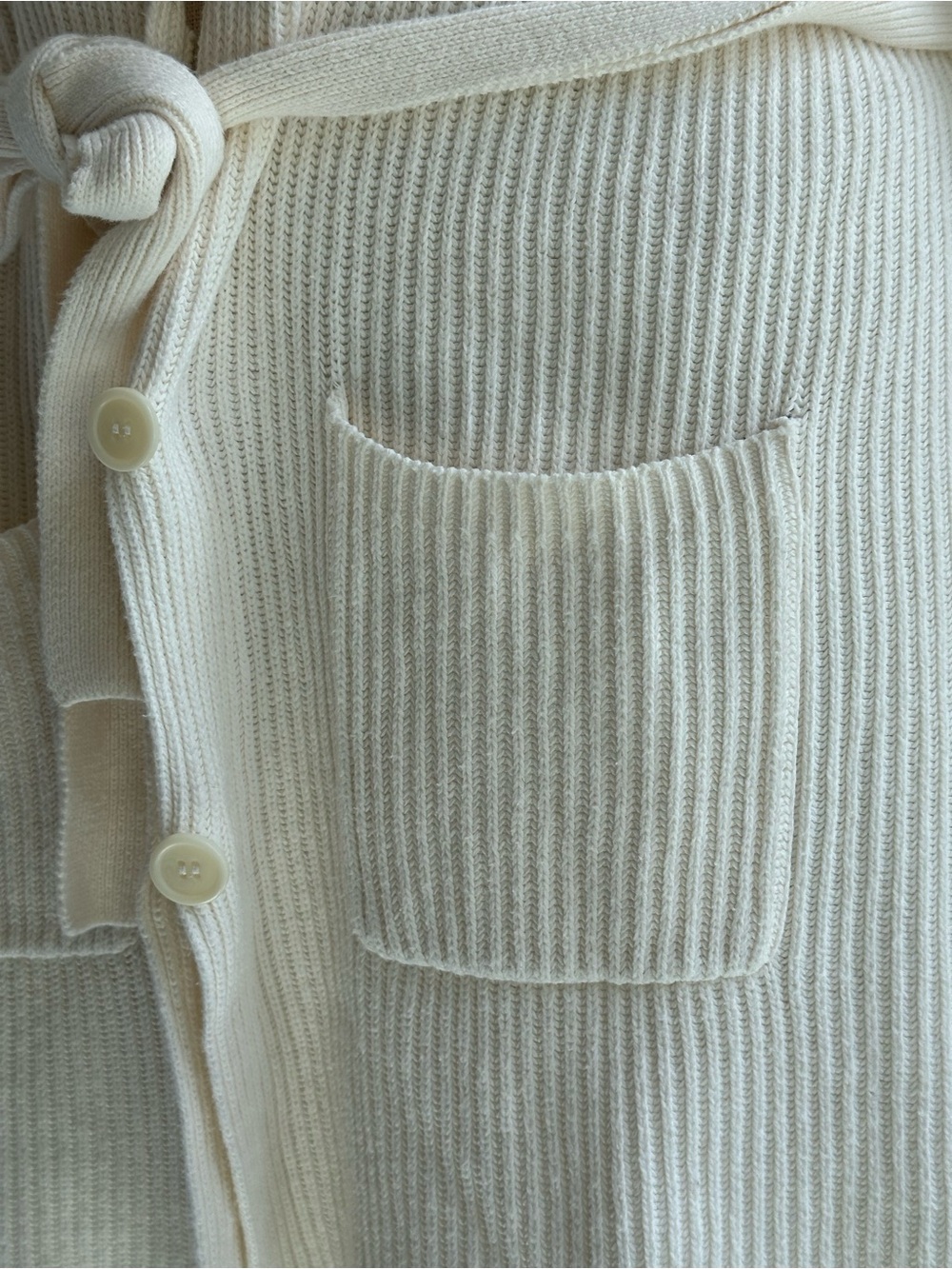 SOLD Liz Claiborne 90s Cream Button Knit Sweater Cardigan w/ Belt Tie - Picture 10 of 13